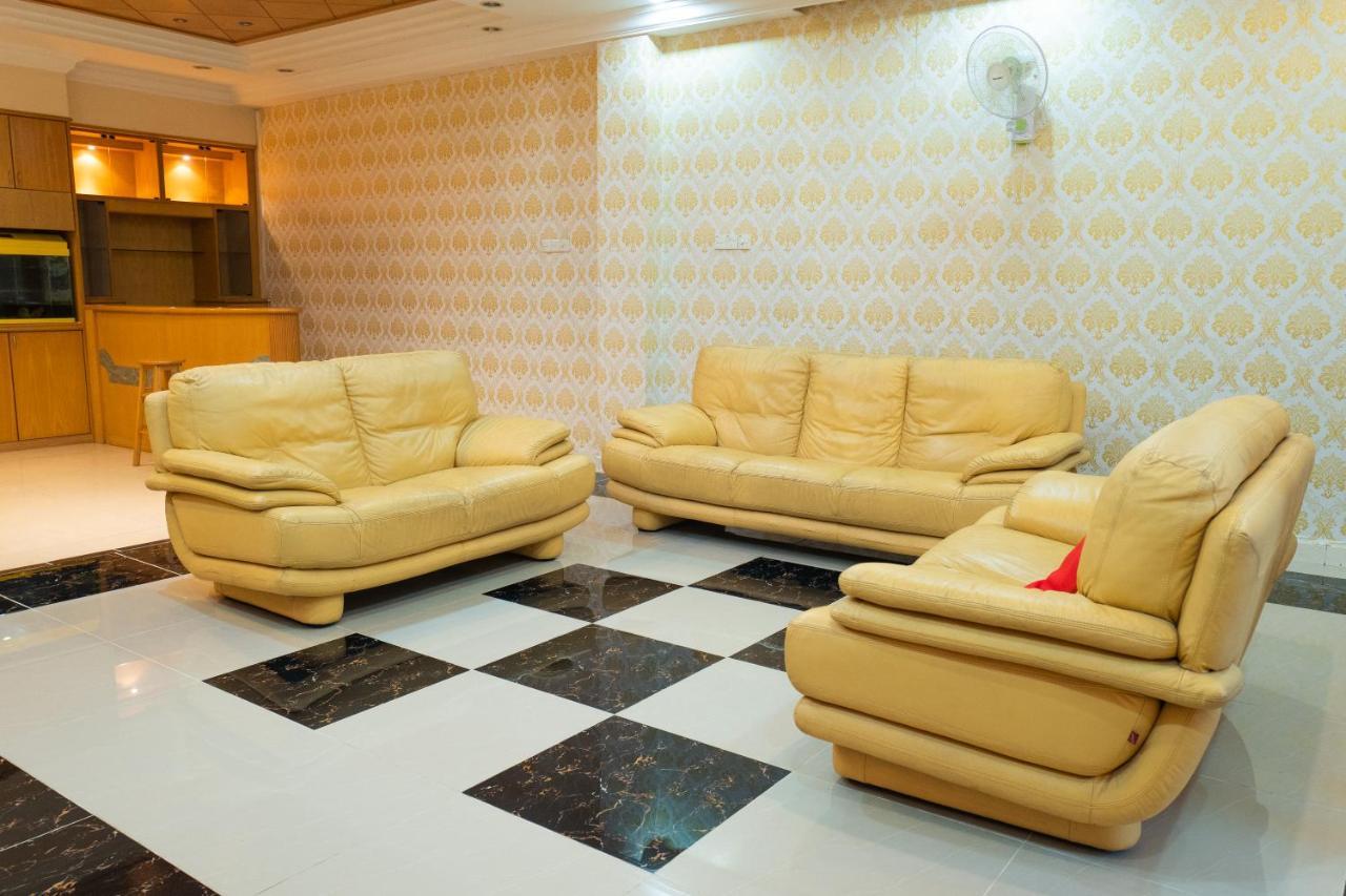 Mk Homestay Wakaf Che Yeh With Bathtub - Max 14 Pax Kota Bharu Exteriör bild