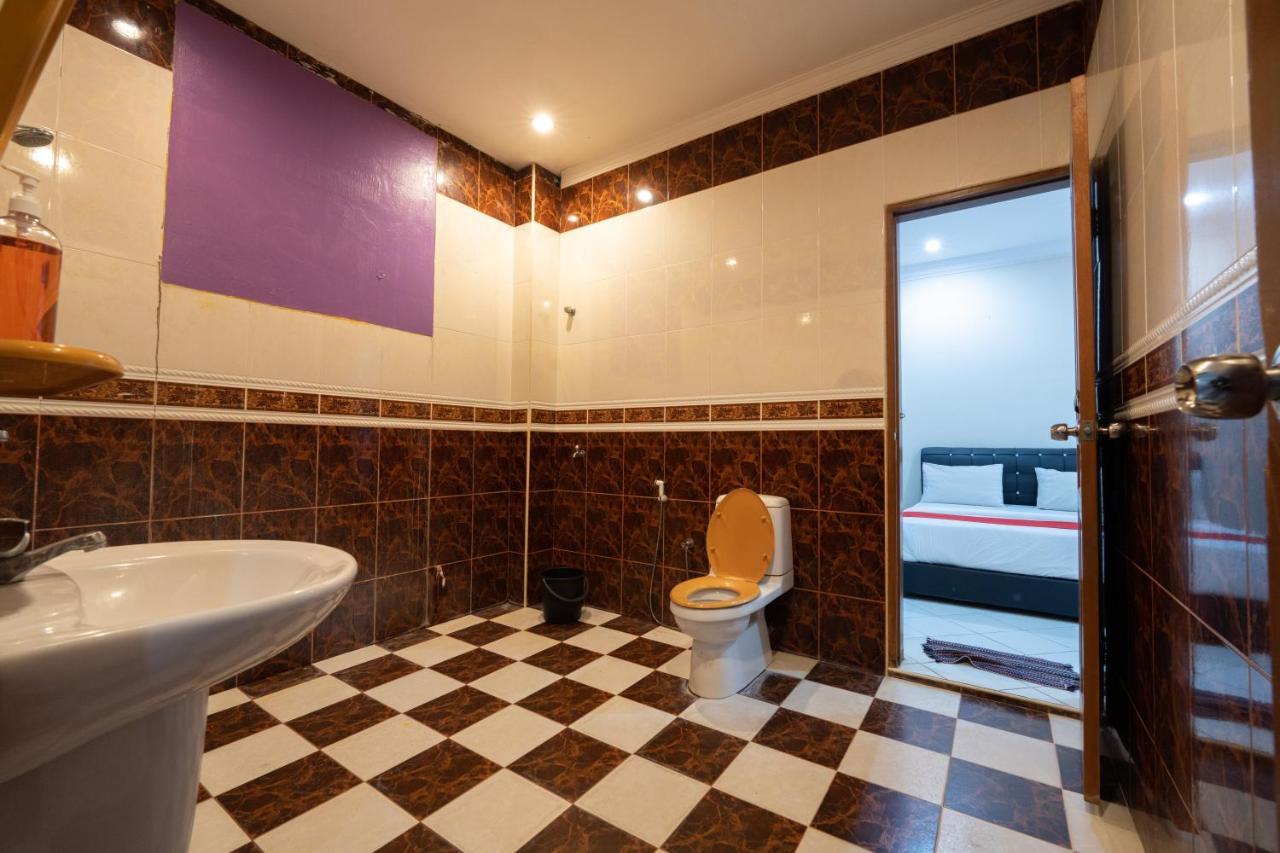 Mk Homestay Wakaf Che Yeh With Bathtub - Max 14 Pax Kota Bharu Exteriör bild